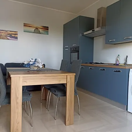 La Perla Azzurra Apartment *